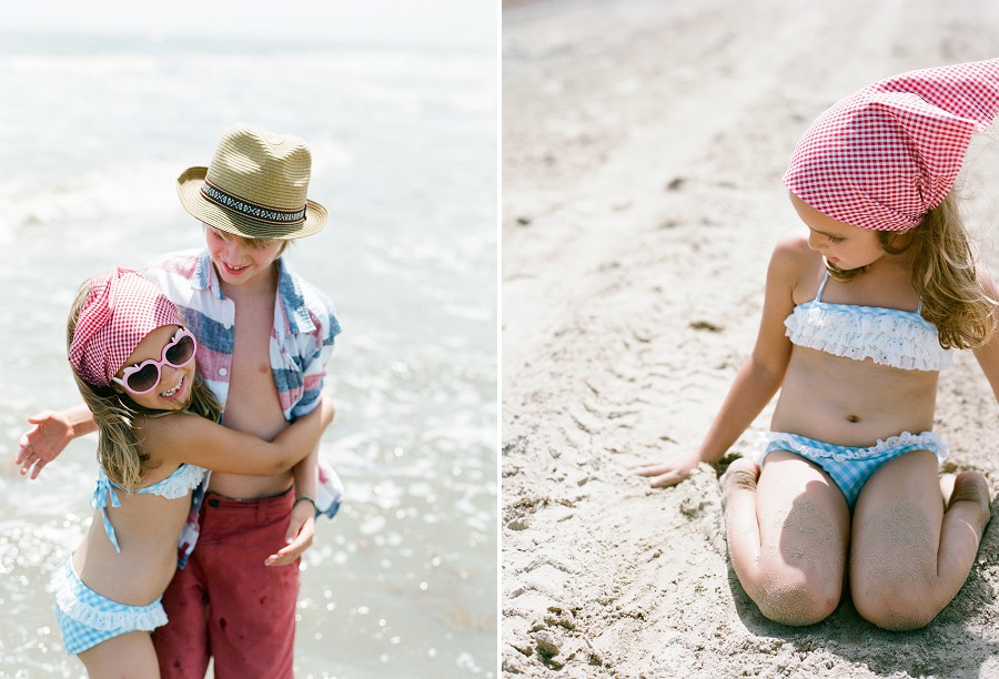 Siblings Love each other for family session by Dallas photographer Jenny McCann